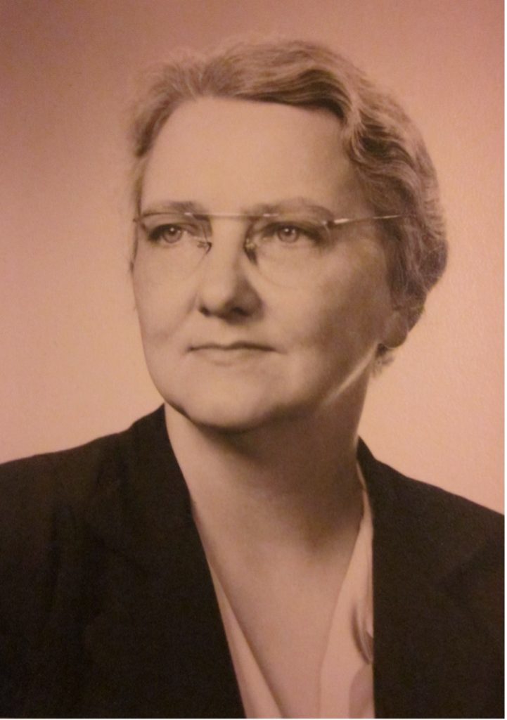 Mildred Lee Grove around 1950, a decade after her treatment for tuberculosis. Image courtesy of Linda Crocker Simmons.